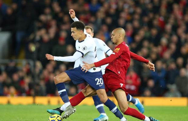 LIVERPOOL - TOTTENHAM 2-1 // VIDEO » Furia roșie! Liverpool întoarce scorul cu Tottenham și păstrează distanța față de Manchester City