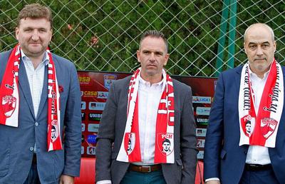 Șefii lui Dinamo luați la rost din cauza transferurilor: „Nu se poate! Nu au fost întrebaţi oameni”