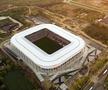 Din acest unghi, stadionul seamănă cu un OZN aterizat
pe câmp