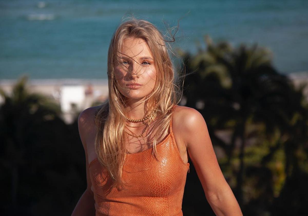 FOTO O jucătoare de top vrea să lase tenisul pentru modelling + Adoră fotbalul și e fanul lui Mircea Lucescu