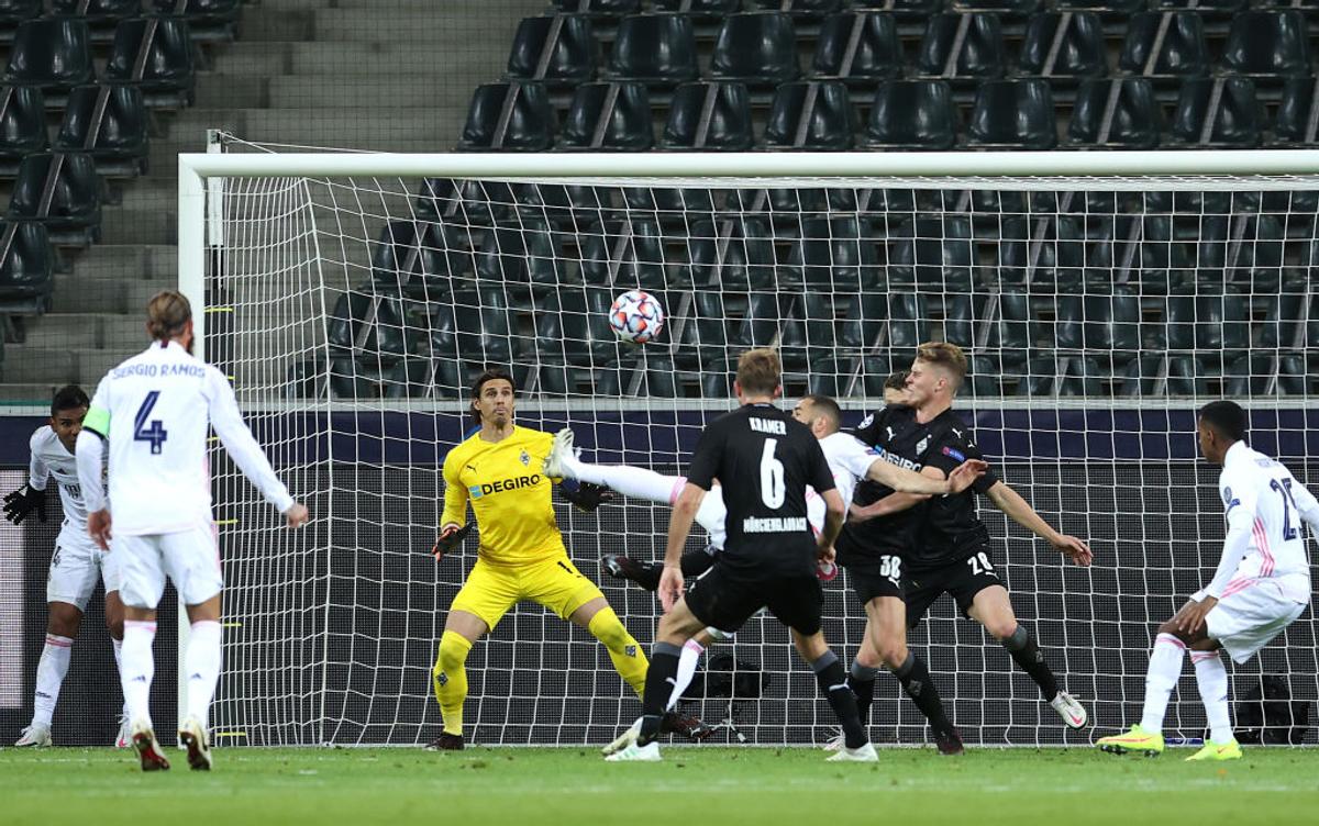 Borussia Monchengladbach - Real Madrid 2-1 (27 octombrie)