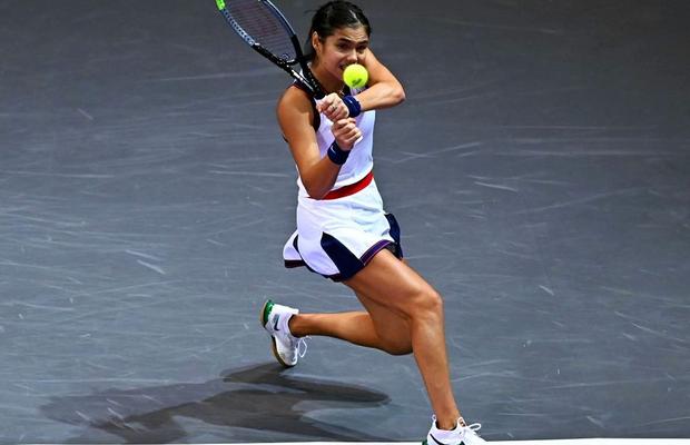 „Talent genial și forță mentală!” » Omul cu 50 de ani de experiență în tenis, fascinat de Emma Răducanu: „Mă bucur că tatăl ei a făcut o asemenea investiție!”