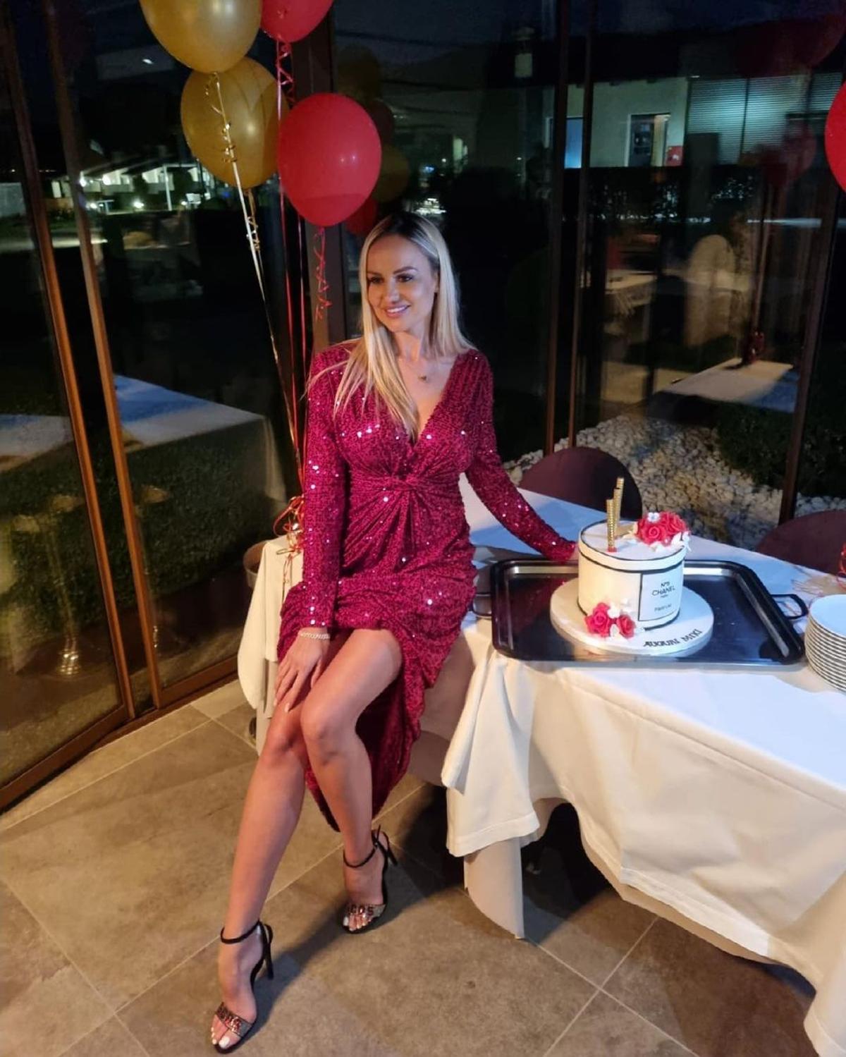 FOTO Walter Zenga are priză la românce! A cucerit o femeie cu 30 de ani mai tânără: e fotomodel!