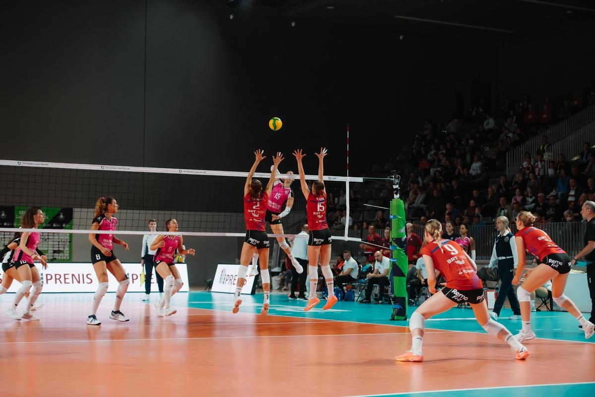 Volei Alba Blaj începe aventura în grupele Ligii Campionilor