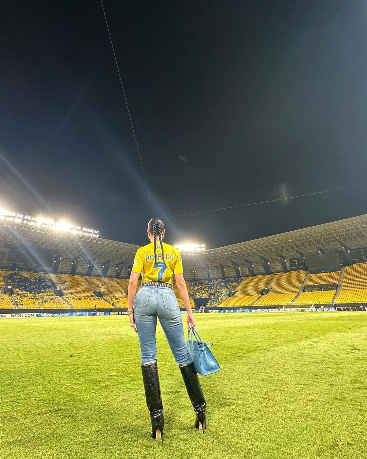 Georgina Rodriguez le-a sucit mințile arabilor. Cum a apărut la cel mai recent meci al lui Cristiano Ronaldo