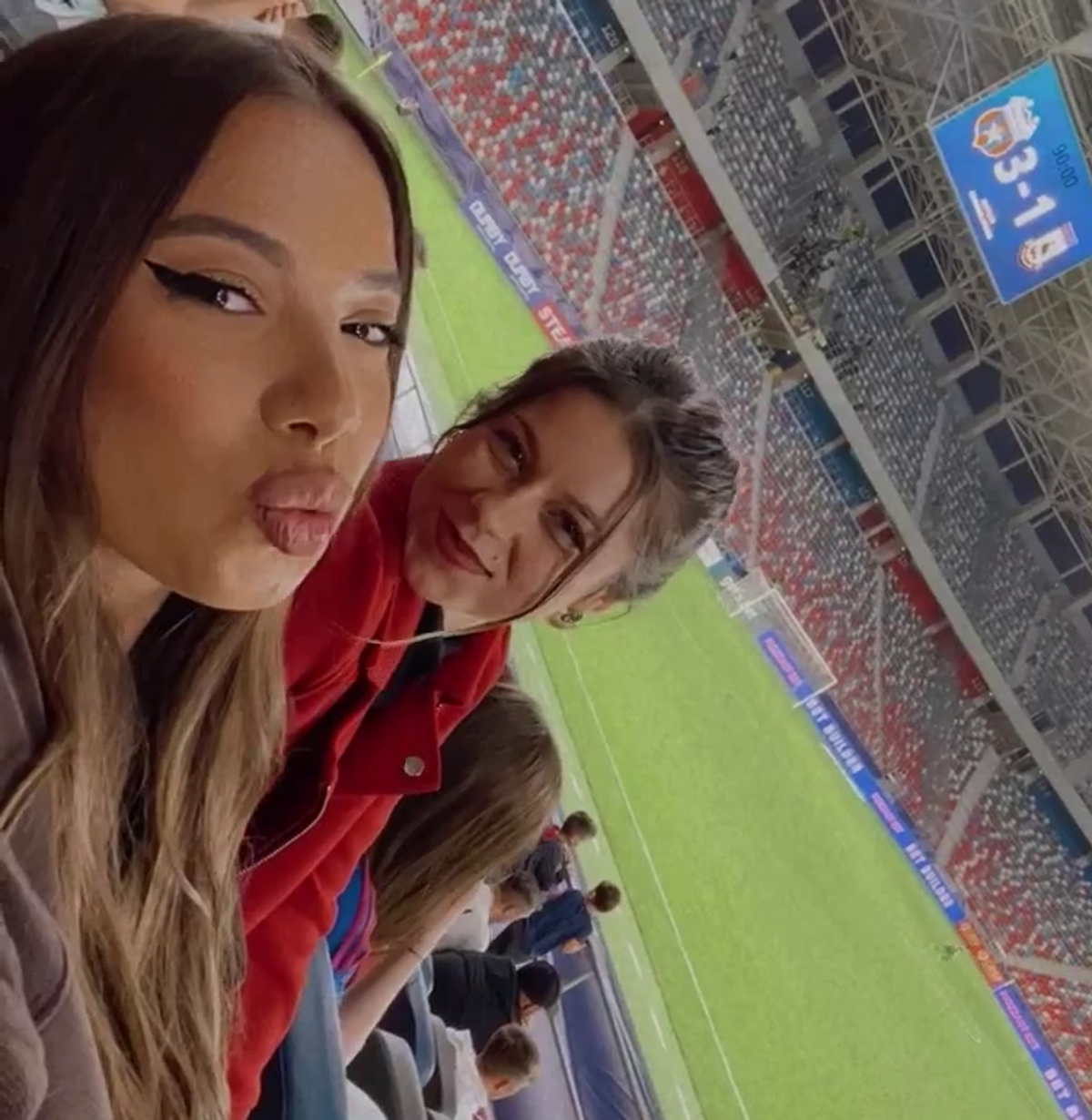 FOTO LORENA PAPUC, IUBITĂ MIHAI NEICUȚESCU DINAMO