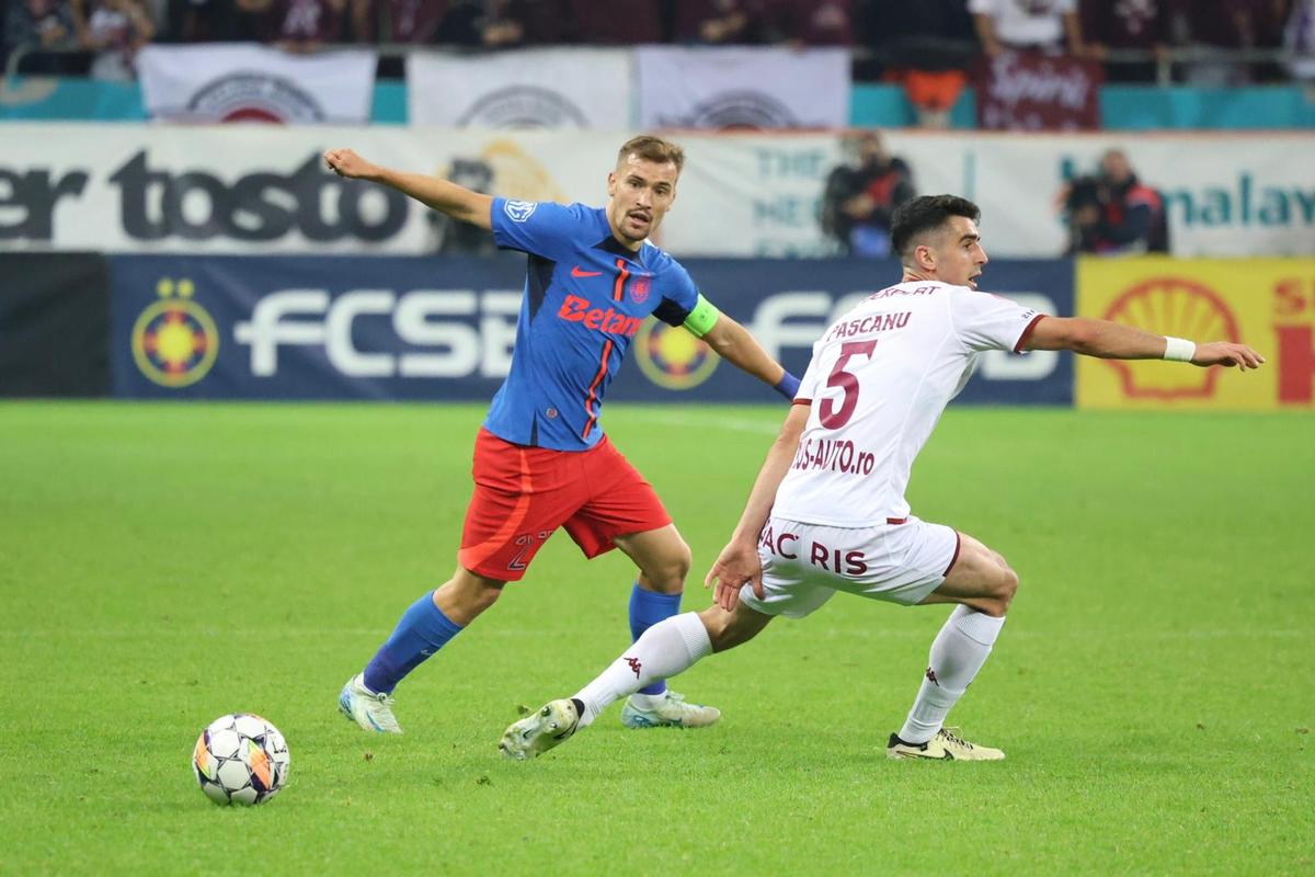 Benjamin Siegrist, deranjat de materialele pirotehnice aruncate de suporterii FCSB-ului în teren: „Nu vrem să fie cineva rănit”