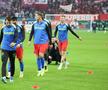 FCSB - RAPID » Imagini de la încălzirea roș-albaștrilor