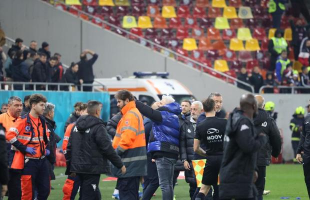 Conflict între Șumudică și Charalambous la finalul derby-ului dintre FCSB și Rapid » Ce s-a întâmplat în drum spre vestiare