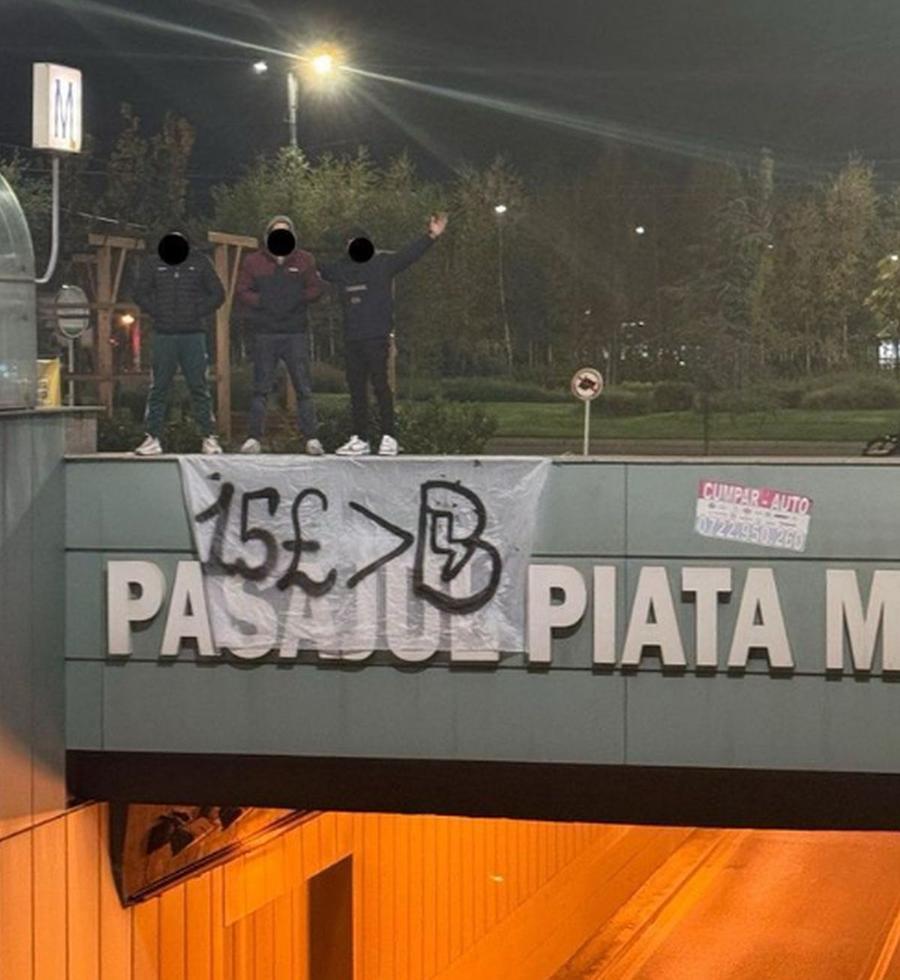 foto: Instagram @ original.1923 „N-ai eșarfă? Nu intri!” » Înainte de FCSB - Rapid, giuleștenii au râs de rivali cu mesaje în 3 locații din București