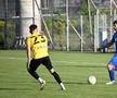 Vali Lazăr antrenează o echipă din Liga 3 și e jucător la altă formație din județ