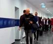 Marius Șumudică a venit cu crucea la FCSB - Rapid, foto: TikTok Rapid