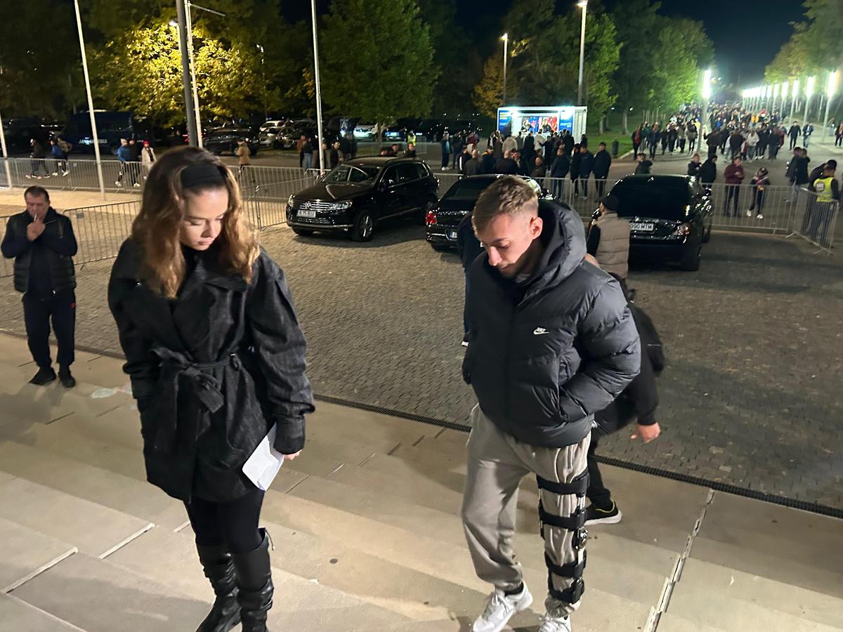 Jucătorul de la FCSB a revenit la antrenamente, însă mai are de așteptat până la revenirea pe gazon: „Ce să facem?!”