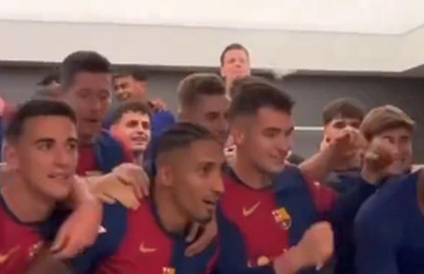 A comentat cu umor țigările aprinse de Szczesny în vestiarul Barcelonei