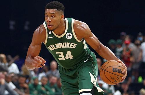 Giannis Antetokounmpo a scris din nou istorie în NBA/ FOTO Getty Images