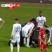 Narcis Ilaș s-a accidentat în FC Botoșani - Hermannstadt. FOTO: captură Prima Sport