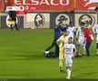 Narcis Ilaș s-a accidentat în FC Botoșani - Hermannstadt. FOTO: captură Prima Sport