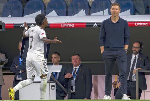 Vinicius jr i-a strigat lui Xabi Alonso „Du-te dracului!” când s-a văzut schimbat contra Barcelonei / Foto Imago Images