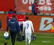 Narcis Ilaș s-a accidentat în FC Botoșani - Hermannstadt. FOTO: captură Prima Sport