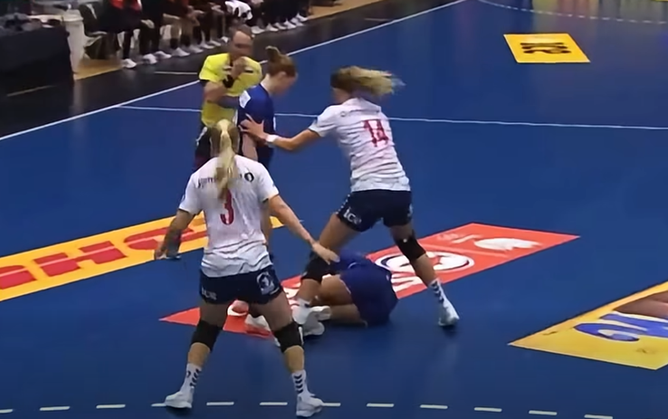 Larissa Nusser s-a accidentat în amicalul Olanda - Norvegia