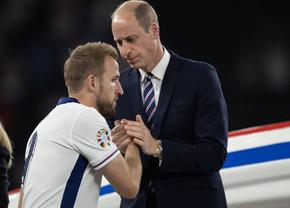 Harry Kane, felicitat de prințul William și de prințesa Kate după ce a cucerit Balonul de Aur