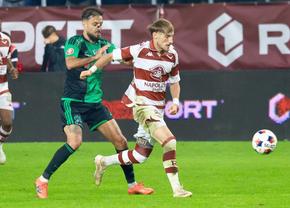 Corvinul - Rapid, capul de afiș al serii în Cupa României Betano » Echipe probabile + cote