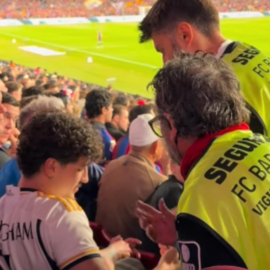Stewarzii i-au expulzat de pe Camp Nou pe fanii slovaci ai lui Real Madrid Drama unui fan la majorat: „Am plătit 2.800 de euro, am sărbătorit un gol, dar am văzut derby-ul dintr-un taxi!”