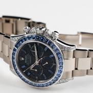 Rolex Cosmograph Daytona „Blue Sapphire”, cu cadran din obsidian și lunetă încrustată cu 36 de safire albastre/ Foto: wristaficionado.com