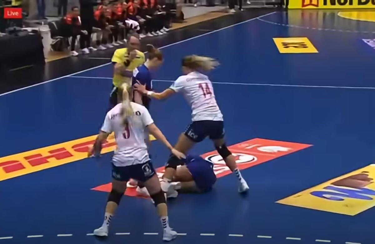 Larissa Nusser s-a accidentat în Olanda - Norvegia