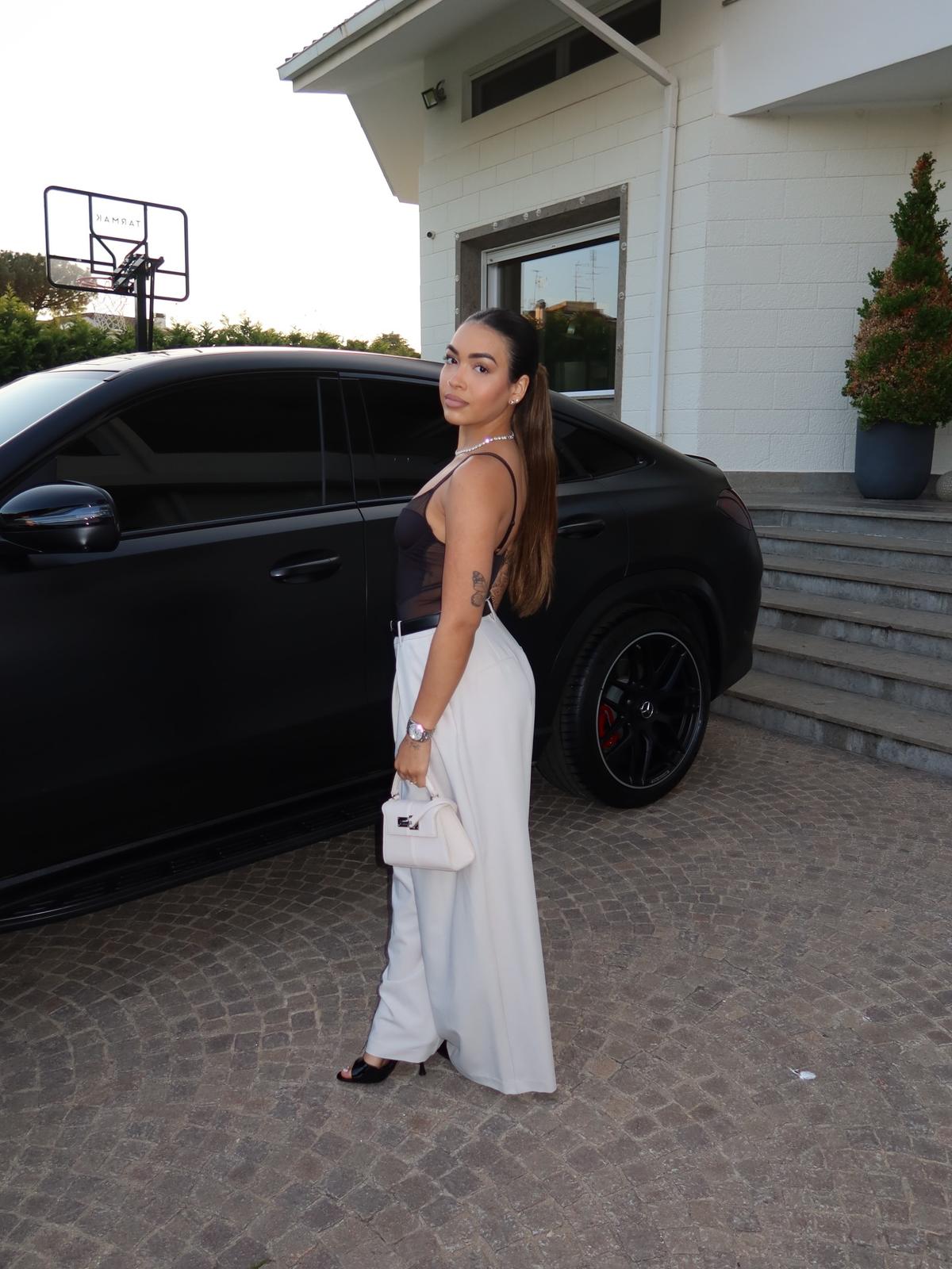 Soția starului de la Roma rupe tăcerea: „M-a înșelat în timpul sarcinii și cu prostituate”