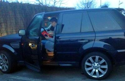UPDATE Cristi Bobar îi contrazice pe dinamoviști: „Am avut mașina pe gaz, dar nu era Range Rover” + De la cine ar fi cumpărat-o de fapt