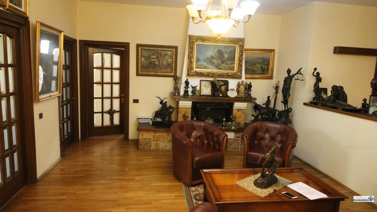 FOTO Ioan Andone a crezut că a dat lovitura cu casa vândută lui Gabi Oprea! Fostul vicepremier a scos acum „Sufrageria” la vânzare la un preț astronomic