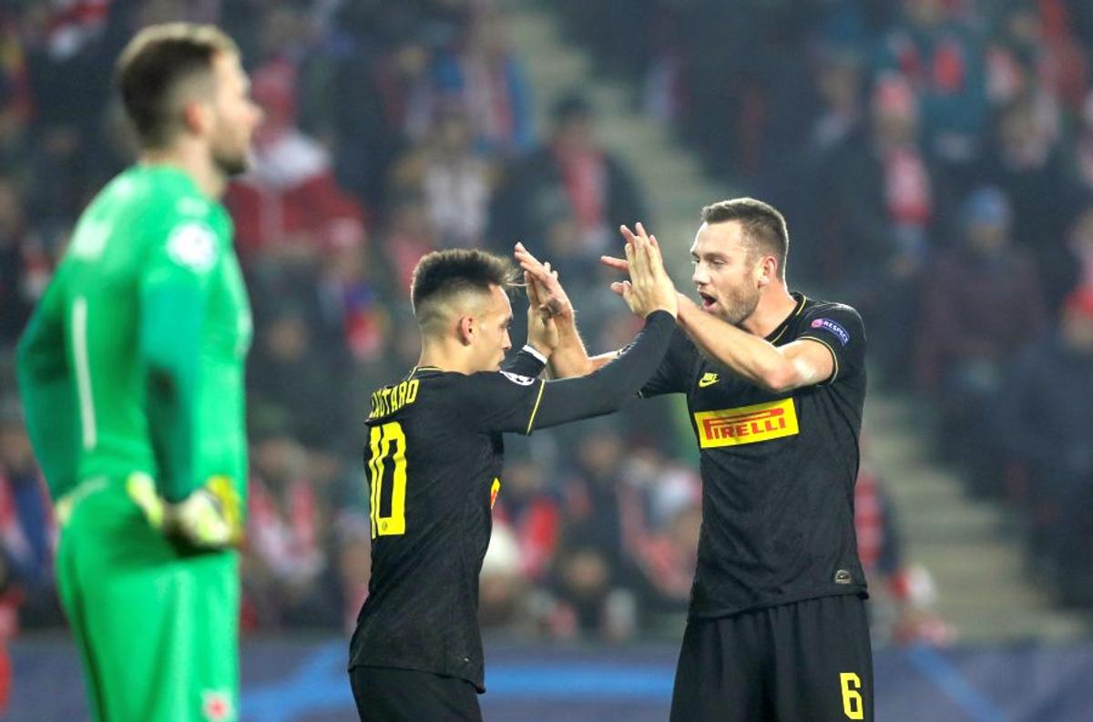 SLAVIA PRAGA - INTER 1-3 // VIDEO+FOTO Echipa lui Nicolae Stanciu, OUT din Europa