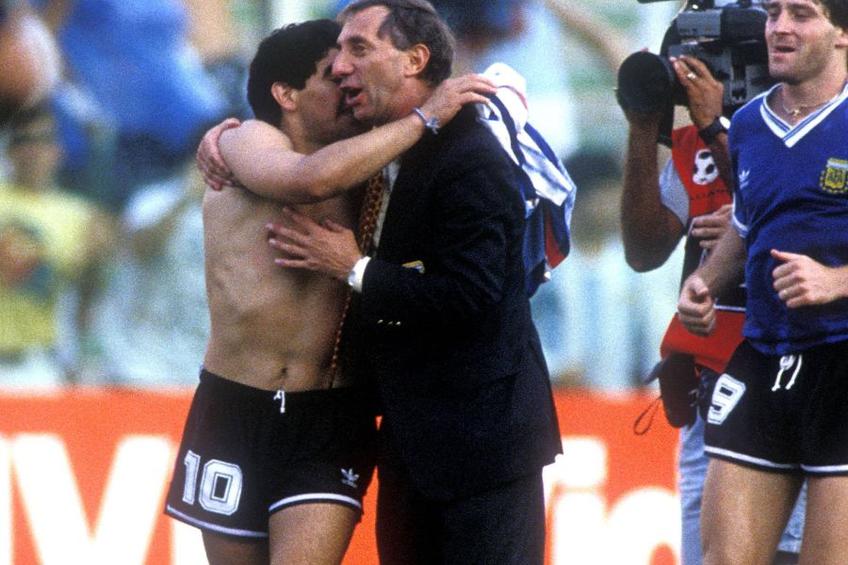 Maradona alături de Carlos Bilardo
foto: Imago