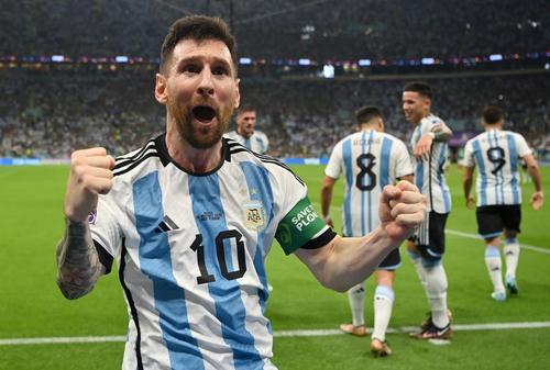 Englezii de la The Times scriu că Leo Messi, 35 de ani, are șanse mari să semneze vara viitoare cu Inter Miami, clubul din MLS deținut de David Beckham.