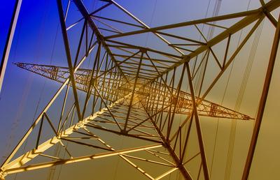 Instalația electrică într-o locuință nouă: Ghid complet privind costurile, implementarea, companiile acreditate și legislația în vigoare