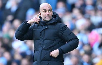 Guardiola, nonșalant la conferință: „Cheia succesului? Sunt un bărbat arătos”