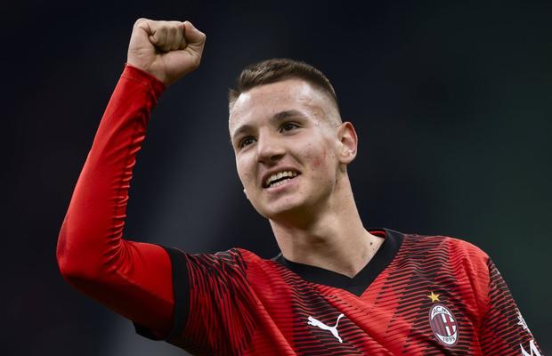 AC Milan l-a împrumutat pe cel mai tânăr debutant din Serie A la Monza