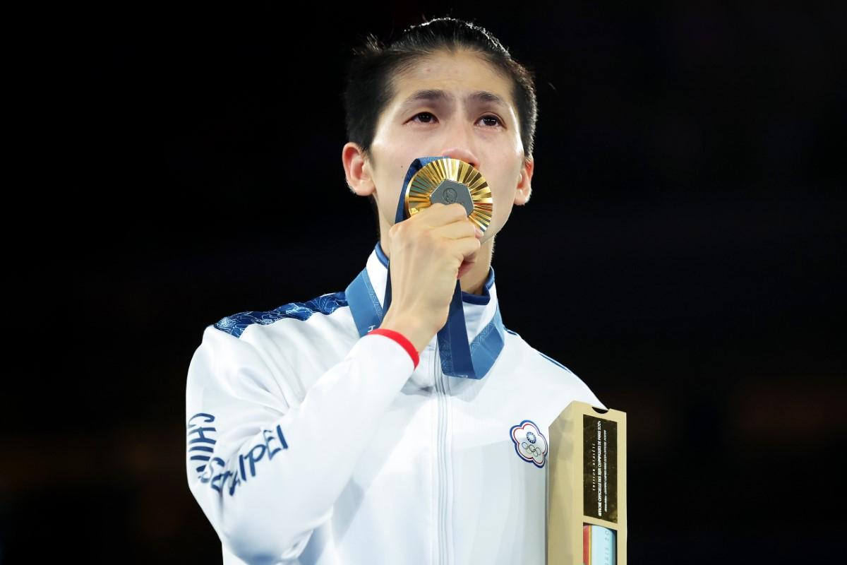 O nouă controversă în box: bănuită că ar fi bărbat, campioana olimpică s-a retras de la Cupa Mondială