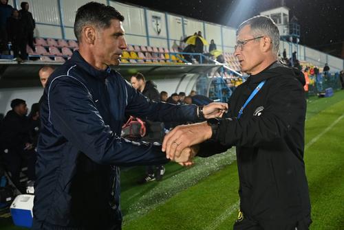 Antrenorul Florin Pîrvu (49 de ani) a oferit o primă reacție, după ce FC Voluntari a renunțat să îl mai numească tehnician, chiar dacă apucase să conducă unul dintre antrenamente.