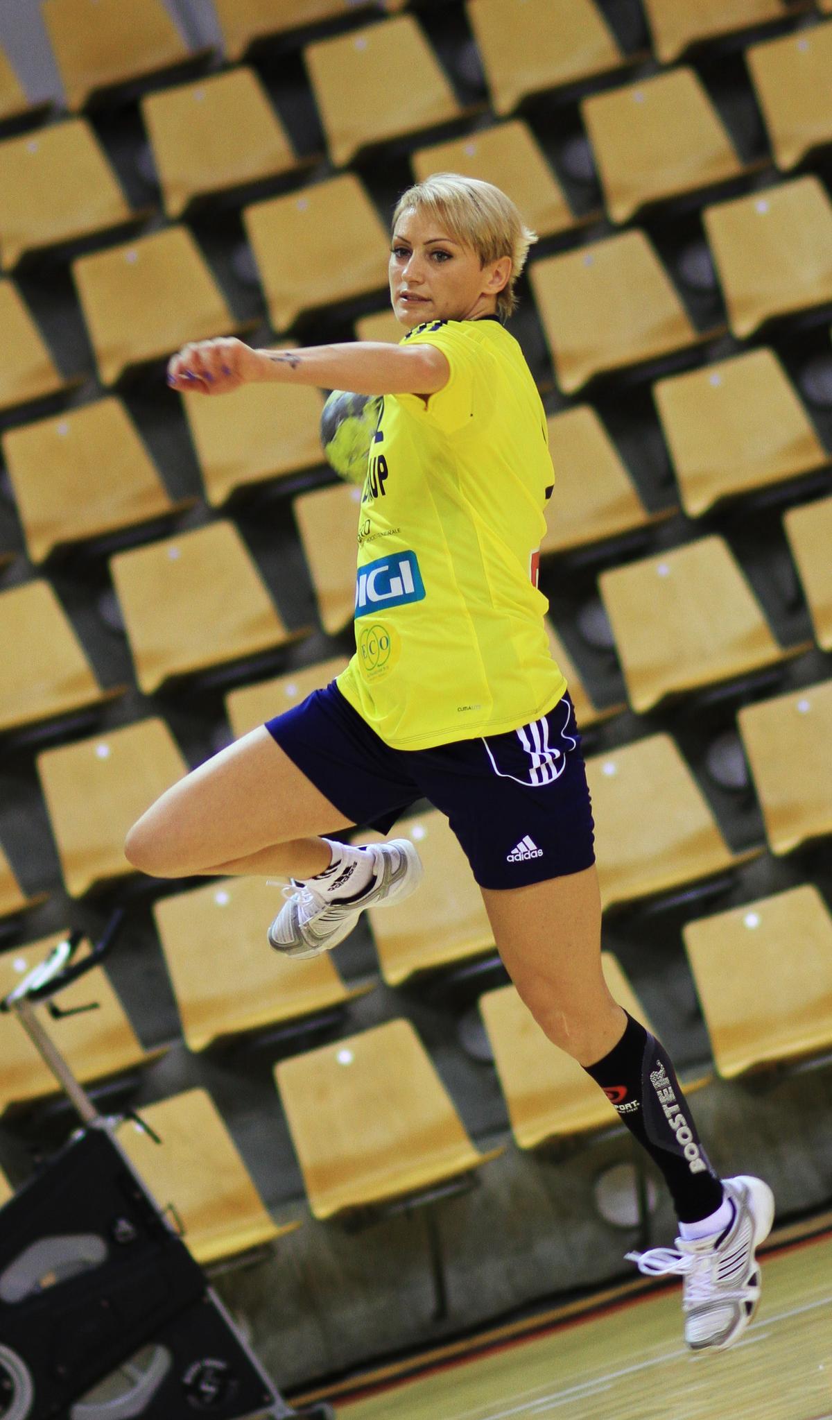 Ramona Farcău, interviu DEVASTATOR la startul Euro de handbal feminin: „România e ȘUBREDĂ, risipim fără rușine bani publici, ce-am pus în locul Cristinei Neagu?!”