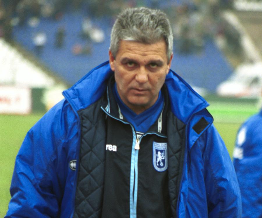 Florin Marin, mâna dreaptă a lui Nețoiu, în perioada în care antrena la Craiova Am mai văzut filmul ăsta, se repetă istoria? » Gigi Nețoiu nu se mai ascunde: ce mai poate aduce de data asta la Dinamo