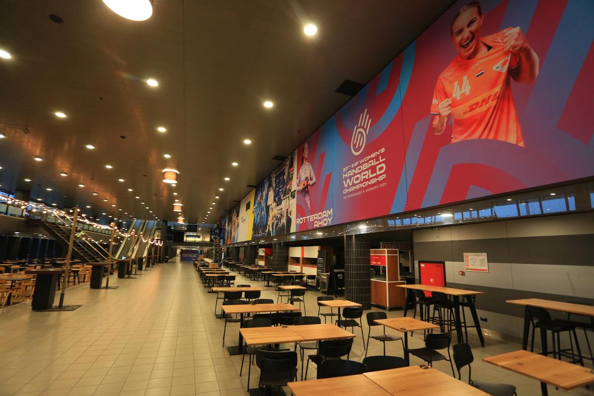 Imagini din sala Rotterdam Ahoy