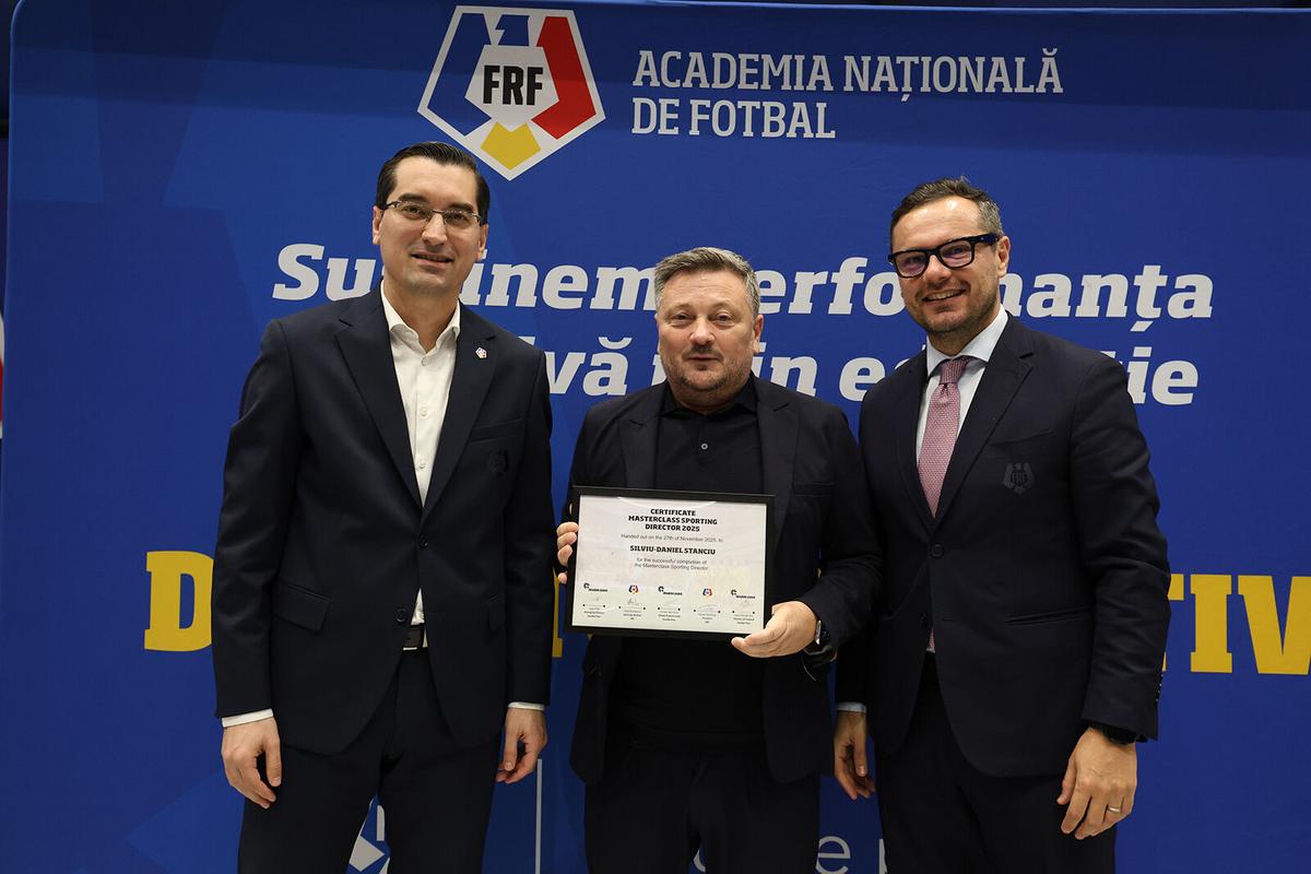 Imagini de la Cursul de Director Sportiv, organizat de FRF