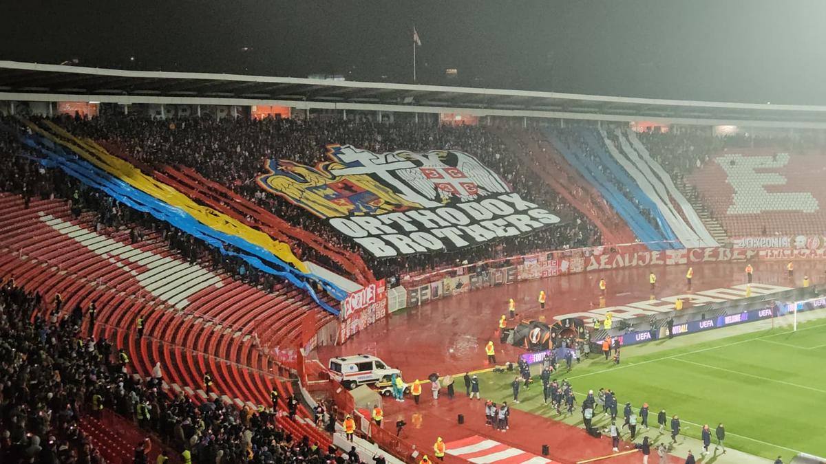 „E batjocorită credința!” » Profesorul Cristian Preda, despre mesajul afișat la Steaua Roșie - FCSB: „Solidaritatea fraților ortodocși e folosită și de Putin”
