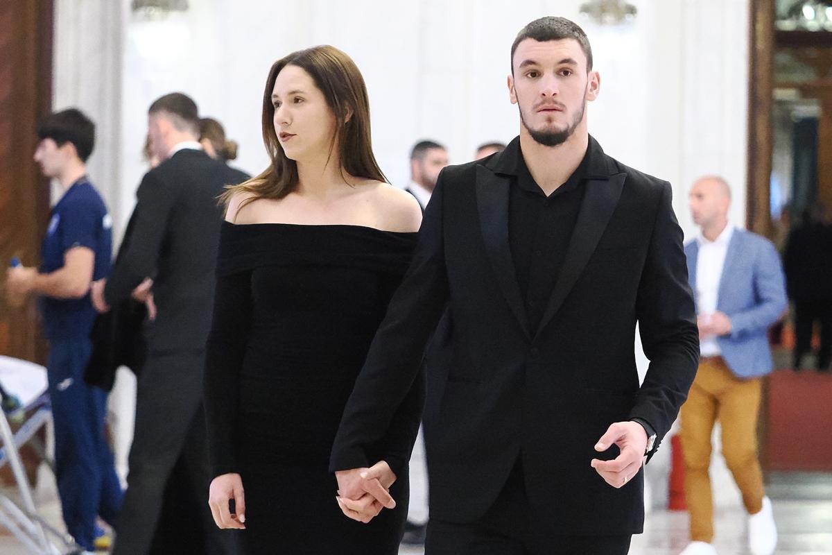 Gala Canotajului românesc a sărbătorit fastuos la Palatul Parlamentului 100 de ani de medalii, strălucire și muncă