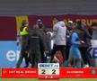 Meci BRUTAL: 17 eliminări, antrenor cu capul spart și gaze lacrimogene pe teren!