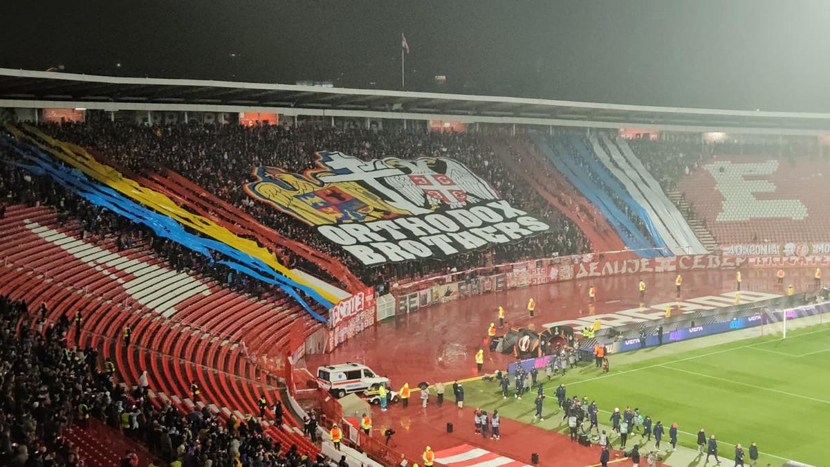 „E batjocorită credința!” » Profesorul Cristian Preda, despre mesajul afișat la Steaua Roșie - FCSB: „Solidaritatea fraților ortodocși e folosită și de Putin”