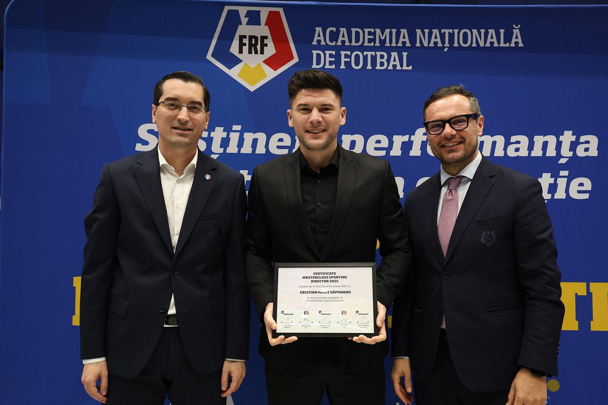 Imagini de la Cursul de Director Sportiv, organizat de FRF
