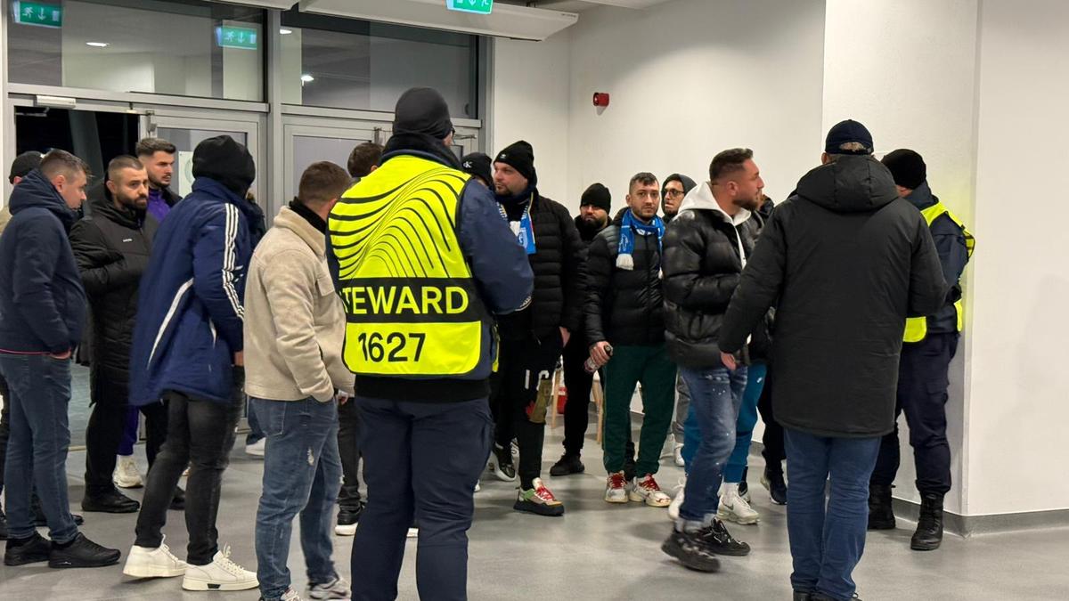 Deținuți de la Penitenciarul Craiova-Pelendava, la meciul cu Mainz